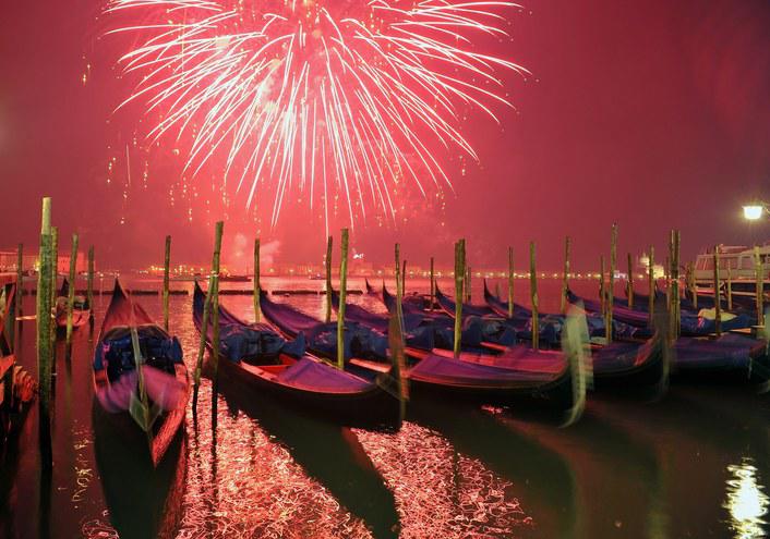fireworks-venice fireworks-venice