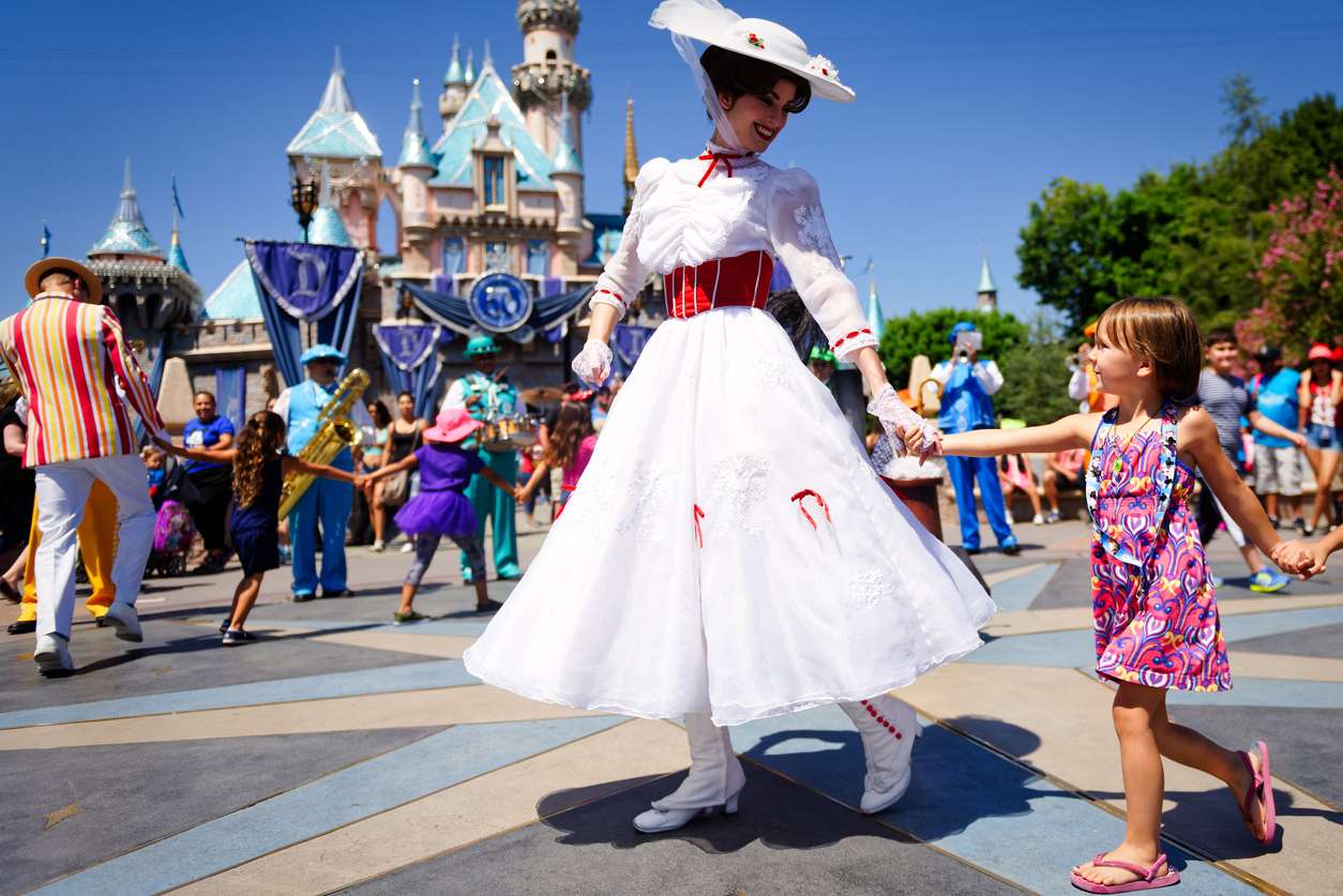 mary-poppins-dances-disneyland mary-poppins-dances-disneyland