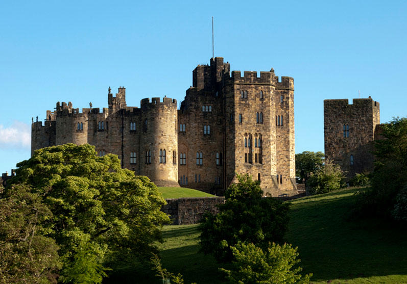 Alnwick Castle: Northumberland, United Kingdom Alnwick Castle: Northumberland, United Kingdom