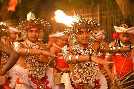 perahera-sri-lanka